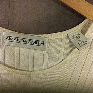 Amanda Smith top